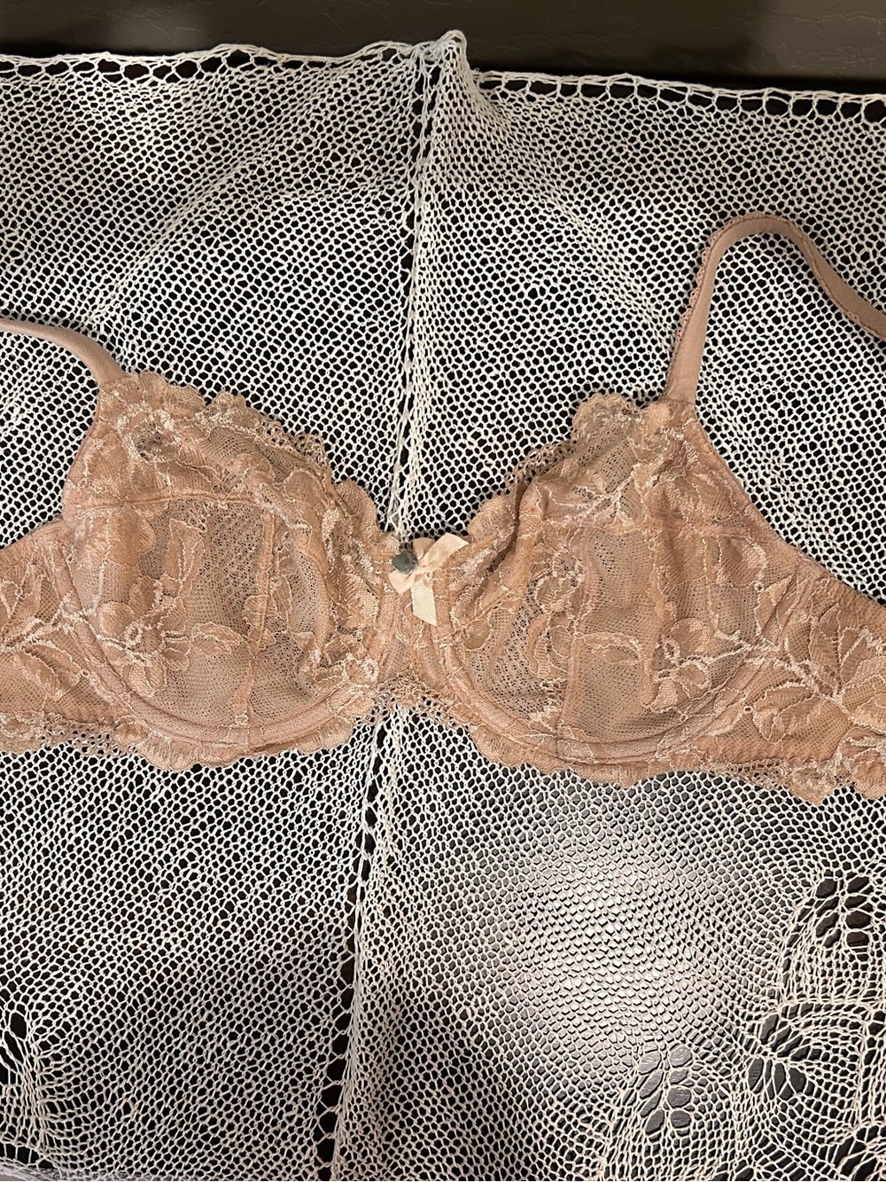 Victoria's Secret Nude Lace Underwire Bra